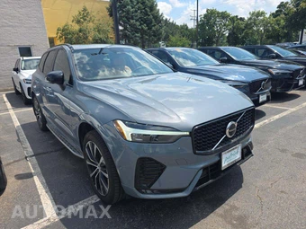 2024 Volvo XC60 B5 Ultimate Dark Theme - miniatura 4