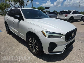2024 Volvo XC60 Recharge Plug-In Hybrid T8 Core Dark Theme - miniatura 2