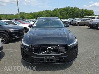 2024 Volvo XC60 Recharge Plug-In Hybrid T8 Core Dark Theme - miniatura 2