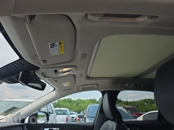 2024 Volvo XC60 Recharge Plug-In Hybrid T8 Core Dark Theme - miniatura 21