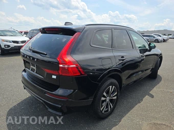 2024 Volvo XC60 Recharge Plug-In Hybrid T8 Core Dark Theme - miniatura 4