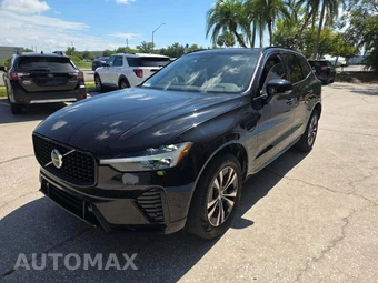 2024 Volvo XC60 Recharge Plug-In Hybrid T8 Core Dark Theme