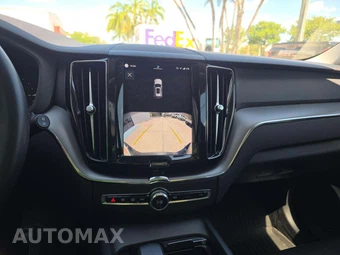 2024 Volvo XC60 Recharge Plug-In Hybrid T8 Core Dark Theme - miniatura 10