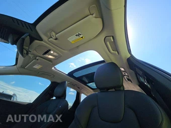 2024 Volvo XC60 Recharge Plug-In Hybrid T8 Core Dark Theme - miniatura 11