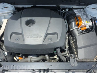 2024 Volvo XC60 Recharge Plug-In Hybrid T8 Core Dark Theme - miniatura 16