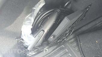 2024 Volvo XC60 Recharge Plug-In Hybrid T8 Core Dark Theme - miniatura 18