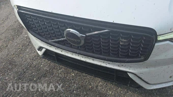 2024 Volvo XC60 Recharge Plug-In Hybrid T8 Core Dark Theme - miniatura 29