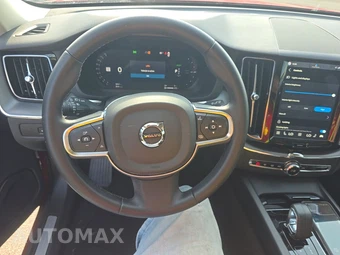 2024 Volvo XC60 Recharge Plug-In Hybrid T8 Core Dark Theme - miniatura 10