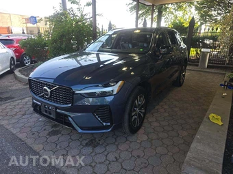 2024 Volvo XC60 Recharge Plug-In Hybrid T8 Core Dark Theme