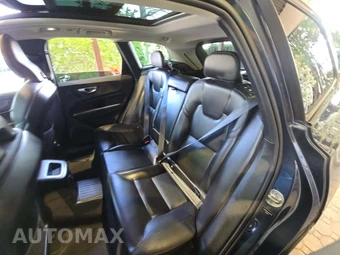 2024 Volvo XC60 Recharge Plug-In Hybrid T8 Core Dark Theme - miniatura 13