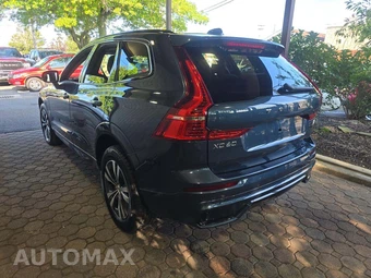 2024 Volvo XC60 Recharge Plug-In Hybrid T8 Core Dark Theme - miniatura 2