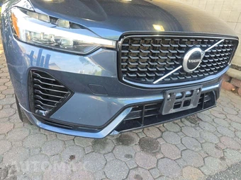 2024 Volvo XC60 Recharge Plug-In Hybrid T8 Core Dark Theme - miniatura 22