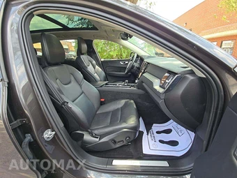 2024 Volvo XC60 Recharge Plug-In Hybrid T8 Core Dark Theme - miniatura 18