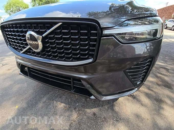 2024 Volvo XC60 Recharge Plug-In Hybrid T8 Core Dark Theme - miniatura 22