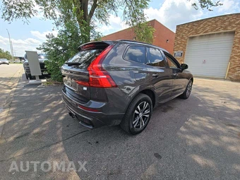 2024 Volvo XC60 Recharge Plug-In Hybrid T8 Core Dark Theme - miniatura 3