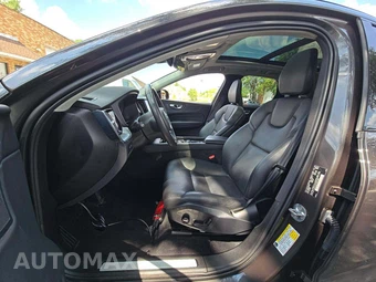 2024 Volvo XC60 Recharge Plug-In Hybrid T8 Core Dark Theme - miniatura 6