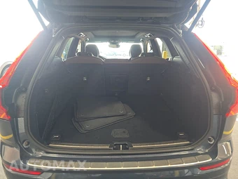 2024 Volvo XC60 Recharge Plug-In Hybrid T8 Plus Dark Theme - miniatura 16