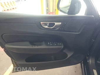 2024 Volvo XC60 Recharge Plug-In Hybrid T8 Plus Dark Theme - miniatura 9