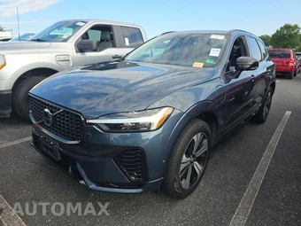 2024 Volvo XC60 Recharge Plug-In Hybrid T8 Plus Dark Theme