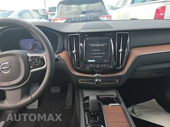 2024 Volvo XC60 Recharge Plug-In Hybrid T8 Plus Dark Theme - miniatura 11