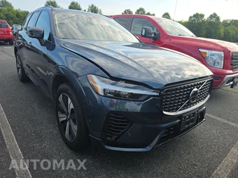2024 Volvo XC60 Recharge Plug-In Hybrid T8 Plus Dark Theme - miniatura 3