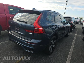 2024 Volvo XC60 Recharge Plug-In Hybrid T8 Plus Dark Theme - miniatura 4