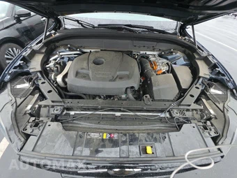 2024 Volvo XC60 Recharge Plug-In Hybrid T8 Plus Dark Theme - miniatura 15