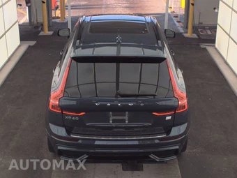 2024 Volvo XC60 Recharge Plug-In Hybrid T8 Plus Dark Theme - miniatura 5