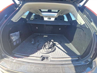 2024 Volvo XC60 Recharge Plug-In Hybrid T8 Plus Dark Theme - miniatura 11