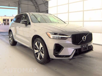 2024 Volvo XC60 Recharge Plug-In Hybrid T8 Plus Dark Theme - miniatura 3