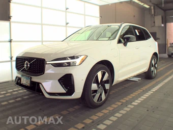 2024 Volvo XC60 Recharge Plug-In Hybrid T8 Plus Dark Theme