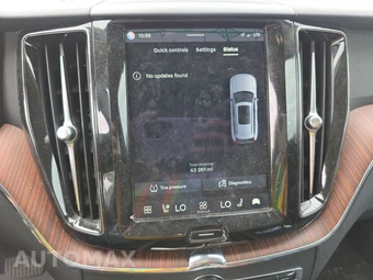 2024 Volvo XC60 Recharge Plug-In Hybrid T8 Plus Dark Theme - miniatura 12