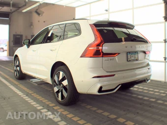 2024 Volvo XC60 Recharge Plug-In Hybrid T8 Plus Dark Theme - miniatura 6