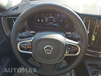 2024 Volvo XC60 Recharge Plug-In Hybrid T8 Plus Dark Theme - miniatura 10