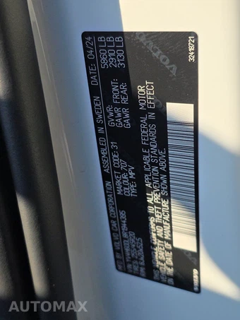 2024 Volvo XC60 Recharge Plug-In Hybrid T8 Plus Dark Theme - miniatura 14