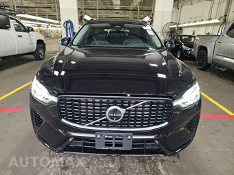2024 Volvo XC60 Recharge Plug-In Hybrid T8 Plus Dark Theme - miniatura 2