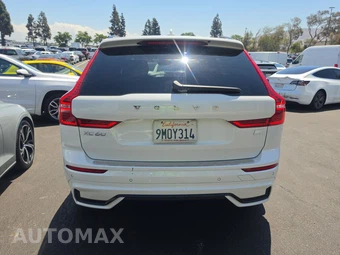 2024 Volvo XC60 Recharge Plug-In Hybrid T8 Ultimate Dark Theme - miniatura 5