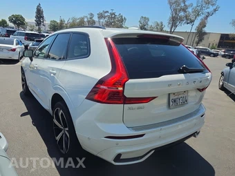 2024 Volvo XC60 Recharge Plug-In Hybrid T8 Ultimate Dark Theme - miniatura 6