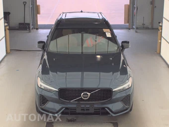 2024 Volvo XC60 Recharge Plug-In Hybrid T8 Ultimate Dark Theme - miniatura 2