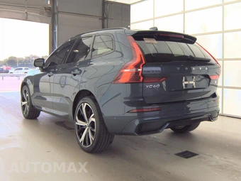 2024 Volvo XC60 Recharge Plug-In Hybrid T8 Ultimate Dark Theme - miniatura 6