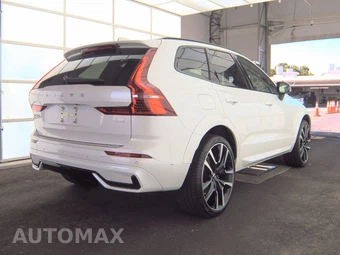 2024 Volvo XC60 Recharge Plug-In Hybrid T8 Ultimate Dark Theme - miniatura 4