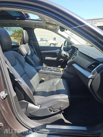 2024 Volvo XC90 B5 Core Bright Theme 7-Passenger - miniatura 16