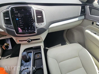 2024 Volvo XC90 B5 Core Bright Theme 7-Passenger – miniatura 11