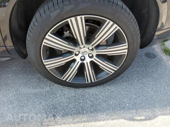 2024 Volvo XC90 B5 Plus Bright Theme 7-Passenger – miniatura 4