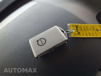 2024 Volvo XC90 B6 Core Bright Theme 7-Passenger – miniatura 8