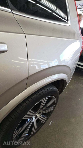 2024 Volvo XC90 B6 Plus Bright Theme 7-Passenger – miniatura 32