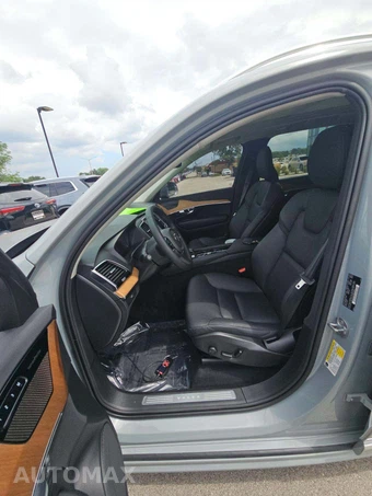 2024 Volvo XC90 B6 Plus Bright Theme 7-Passenger - miniatura 3