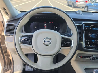 2024 Volvo XC90 B6 Ultimate Bright Theme 6-Passenger - miniatura 10