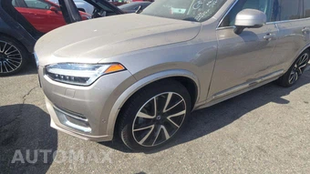 2024 Volvo XC90 B6 Ultimate Bright Theme 6-Passenger - miniatura 34