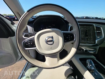 2024 Volvo XC90 B6 Ultimate Bright Theme 6-Passenger – miniatura 10